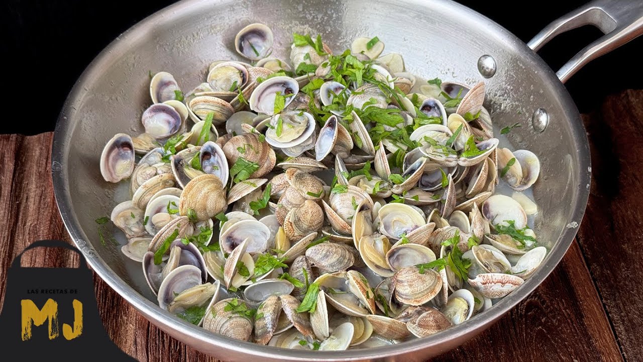 Almejas al ajillo