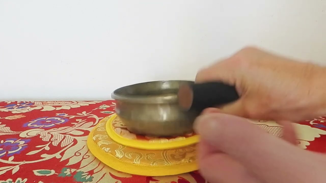 Antique Singing Bowls | Shaman Medicine Bowl F#4 377Hz / C#6 1094Hz 685g