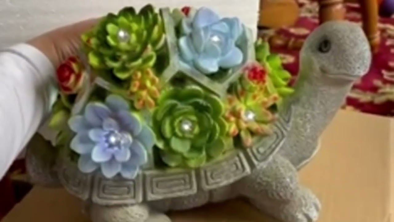 Amazing Solar-Powered Turtle Garden Statues with 7 LEDs - Perfect Outdoor Decor for Patio, Lawn