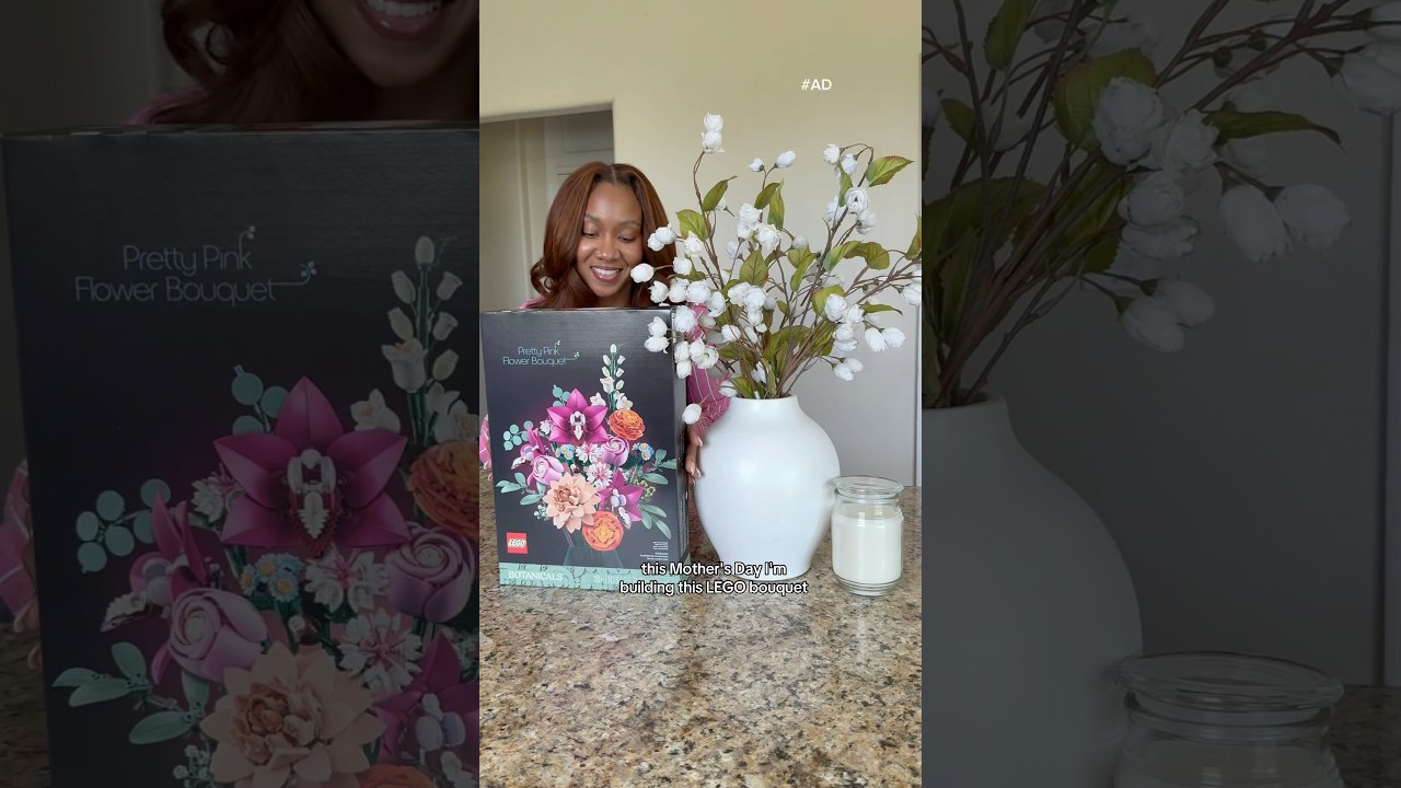 This @LEGO Pretty Pink Flower Bouquet is the perfect gift for Mother’s Day. 🥰💕 #Ad #LEGOCollective