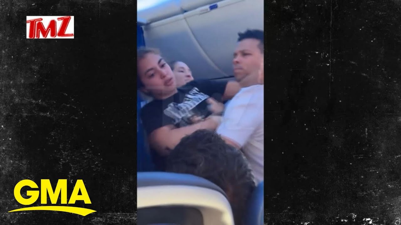 United Airlines passenger has in-flight meltdown