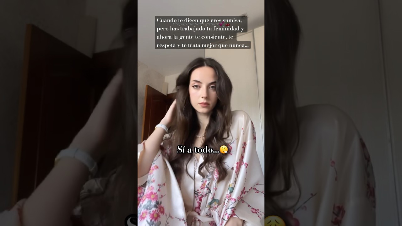 Sumisa? Sí, por? 💖🐝
