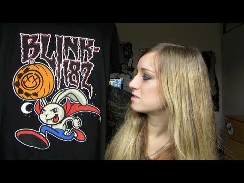 BAND SHIRT COLLECTION UPDATE (Blink 182, Green Day & More) | Rocknroller