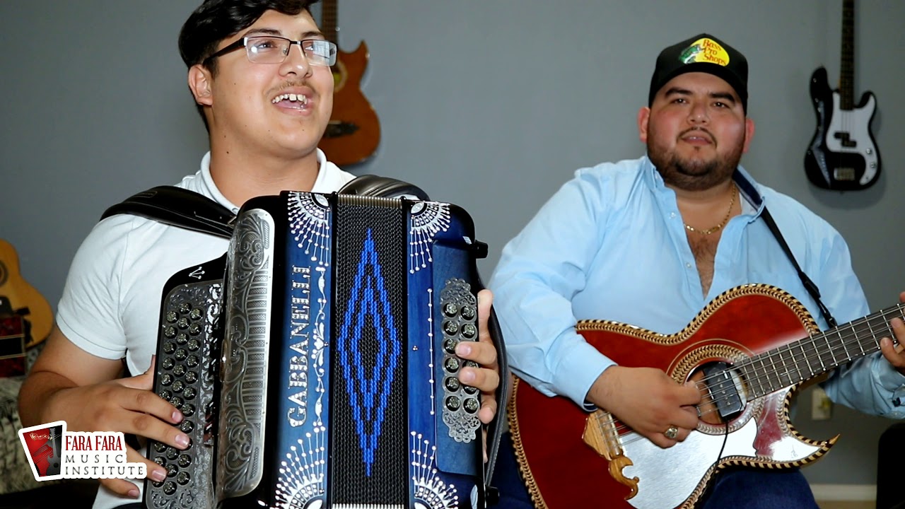 Adelaido Solis- Me Haces Falta (FaraFaraMusicInstitute)