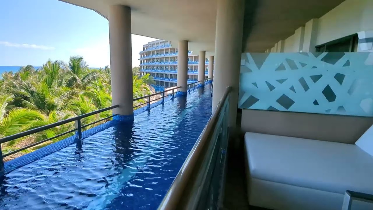 El Dorado Seaside Suites Ocean Front Swim Out Suite