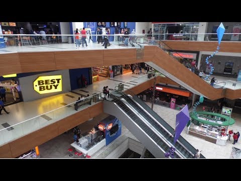 Centro Comercial Patio Universidad En La Ciudad De México/Shopping Mall Patio Universidad