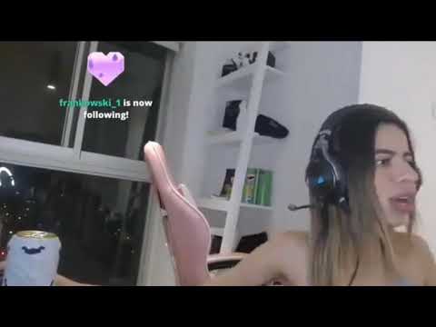 Mujer baneada de twitch