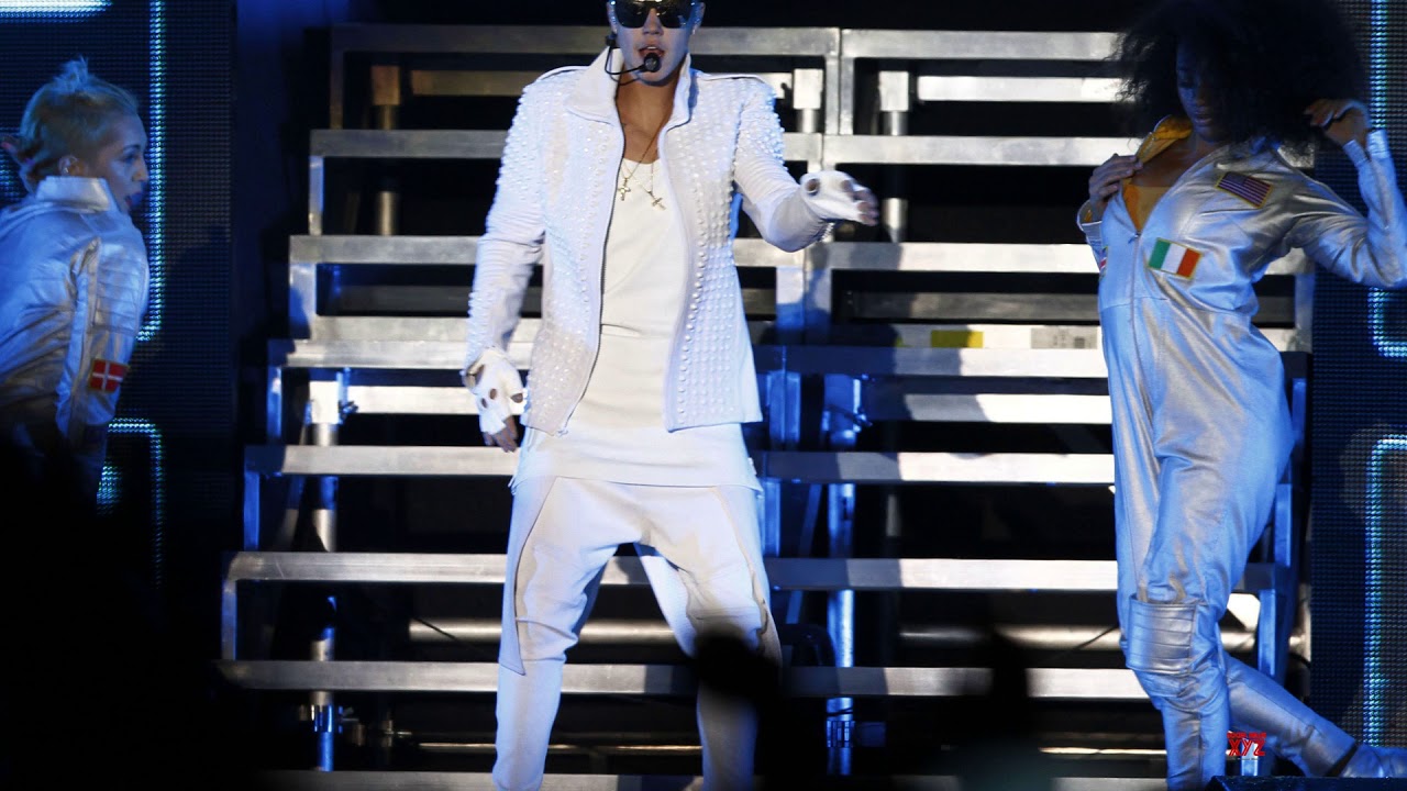 Justin Bieber ' Distances Himself ' From Floyd Mayweather || SocialNews.XYZ