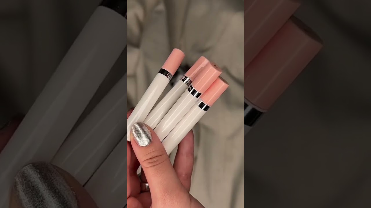 Trying new viral Lana Del Rey lipsticks. Delivery took so long but I’m happy with my purchase.