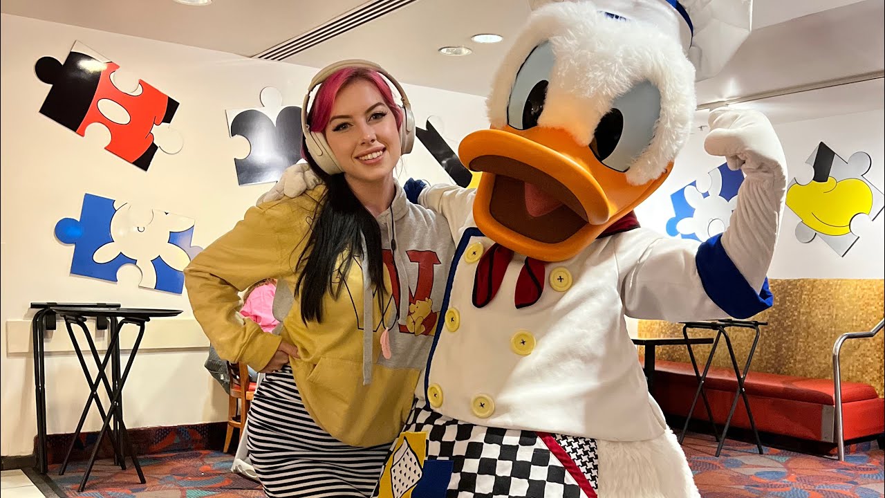 I TWERKED WITH DONALD DUCK!