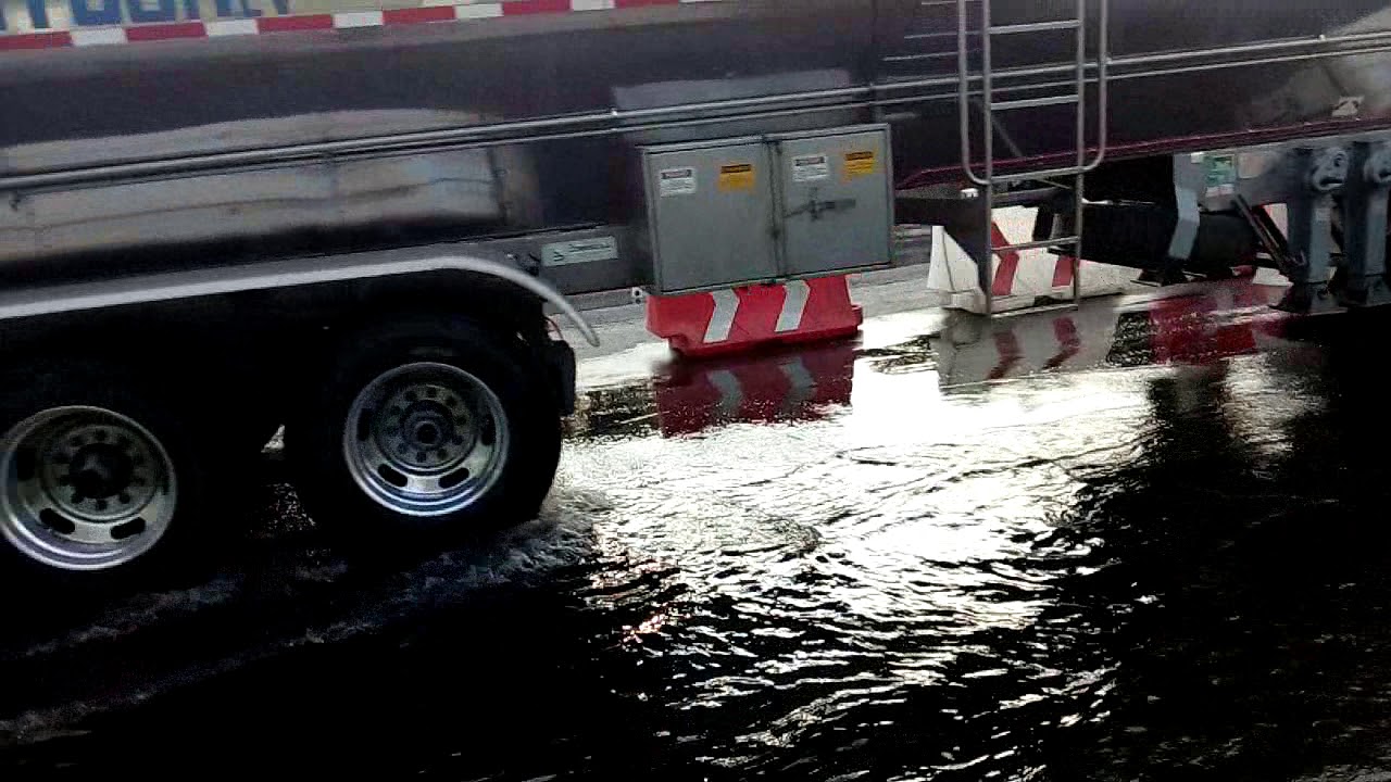 Fuga de agua Metro apatlaco