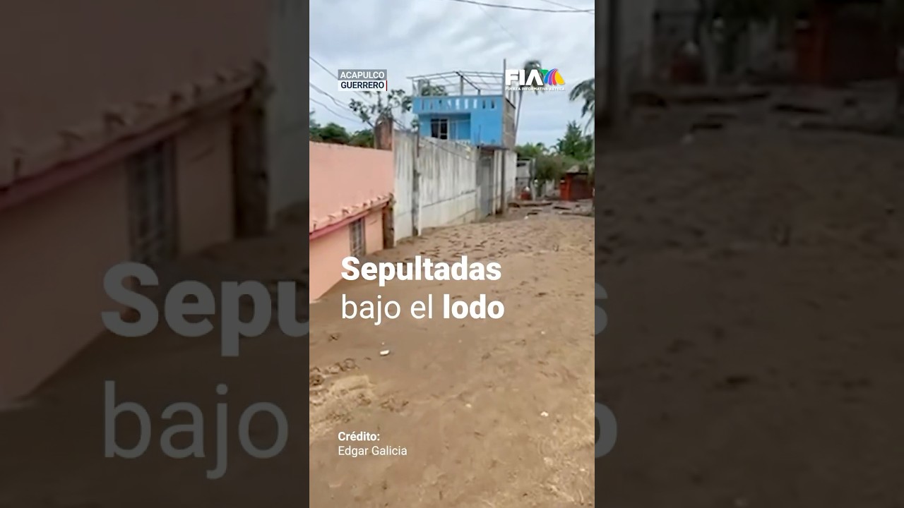 En Acapulco, Guerrero, las casas quedaron bajo el lodo tras el paso del huracán John.